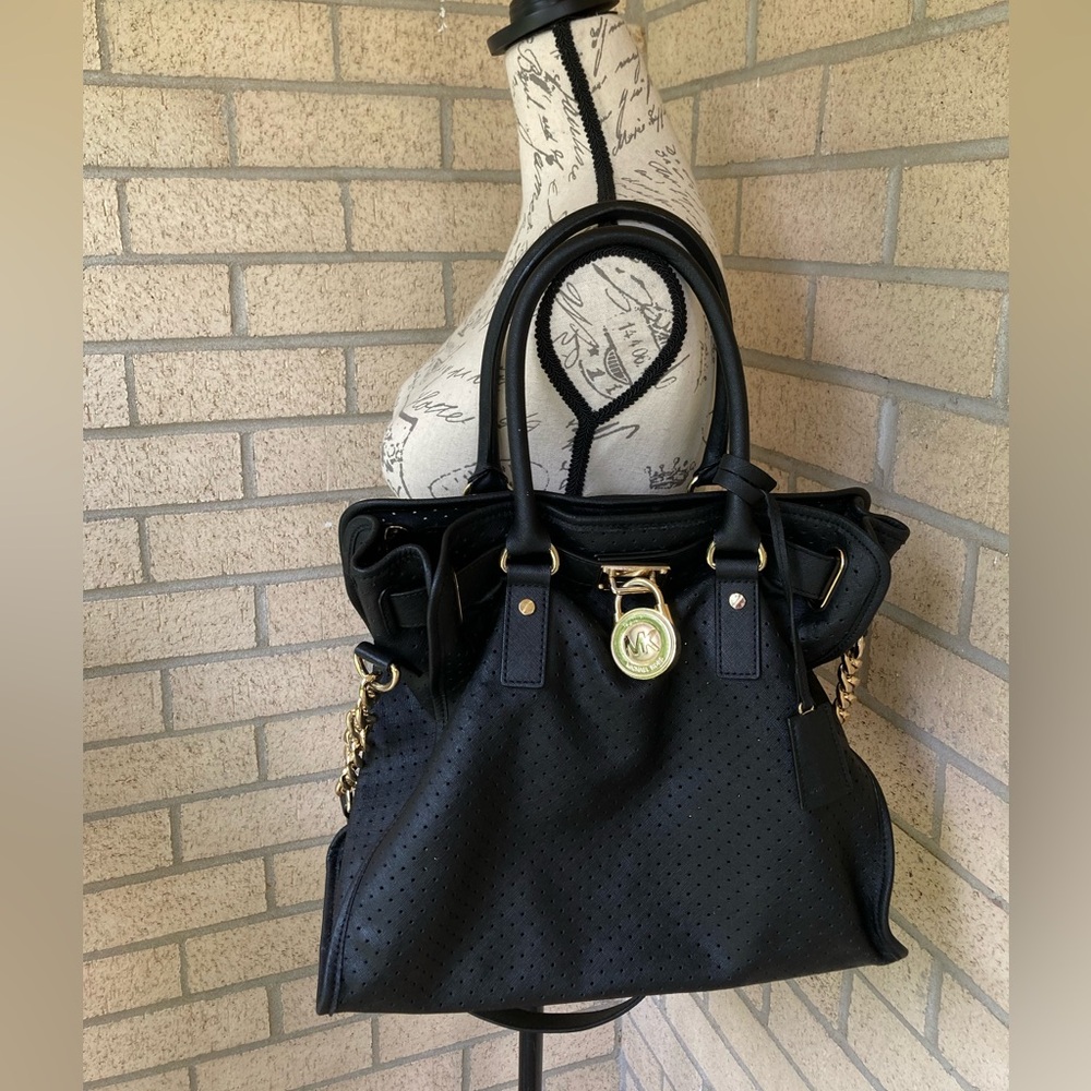 Michael Kors LARGE Black Leather Perforated Hamilton Tote Bag Gold Hardware - Picture 3 of 17